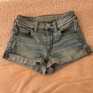 American Eagle hi-rise shortie shorts